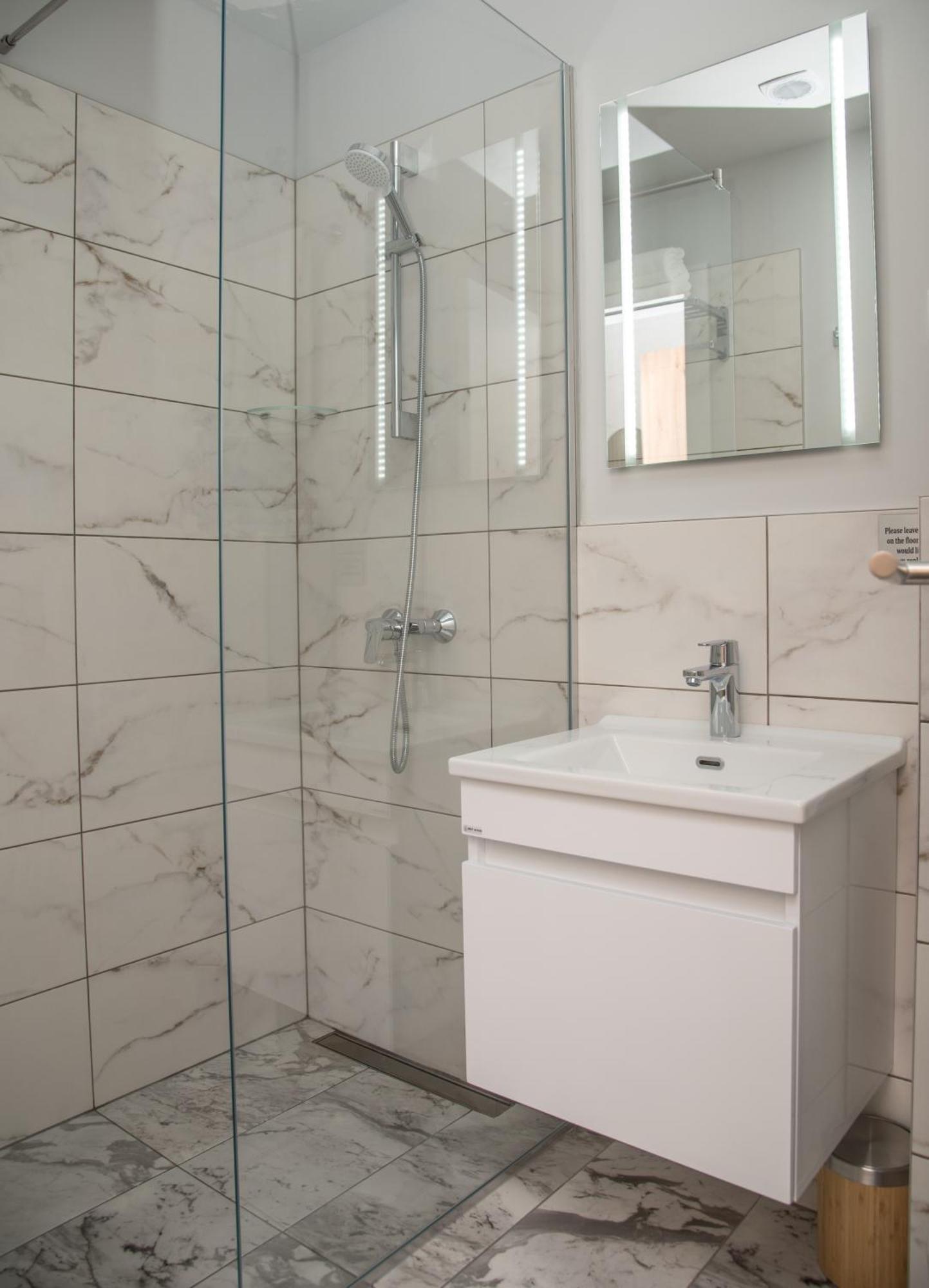 Republic Square Luxury Suites Belgrado Esterno foto